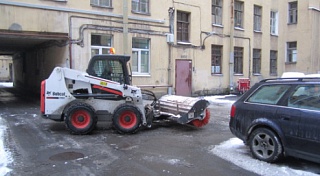 Замечания по организации уборки в петербургских дворах составляют 5% от общего количества адресов, проверенных 2 декабря