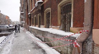 ГЖИ СПб напоминает о требованиях к уборке снега