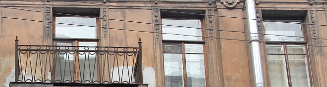 В 10 домах Московского района полностью восстанавливают фасады за счет текущего ремонта