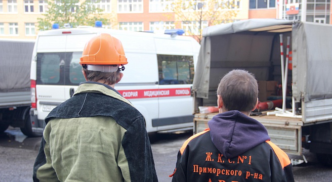 Противоаварийная тренировка в Приморском районе Петербурга.